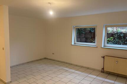 1 ZKB Souterrainwohnung mit Einbauküche in ruhiger Waldrandlage - Zweibrücken