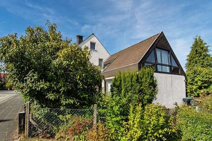 Haus zum Kaufen in Oerlinghausen 329.000,00 € 192.97 m²