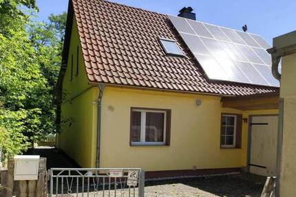 Die Vorteile der Zweiten Reihe - 125.000,00&nbsp;EUR Kaufpreis, ca.&nbsp; 120,60&nbsp;m&sup2;&nbsp;Wohnfl&auml;che in Niesky (PLZ: 02906) See