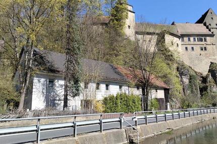 Bauernhaus mit Scheune und Nebengebäuden zu verkaufen - Hollfeld