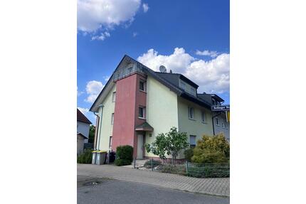 Attraktive Maisonette-Dachgeschosswohnung mit großer Terrasse - Mannheim Hochstätt