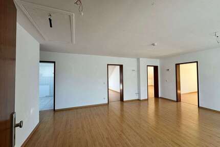 Wohnung zum Mieten in Hochheim am Main 1.140,00 € 110 m²