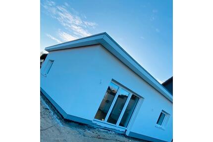 Kleines Haus zur Miete - 900,00&nbsp;EUR Kaltmiete, ca.&nbsp; 56,00&nbsp;m&sup2; in Henstedt-Ulzburg (PLZ: 24558)