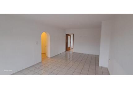 Komfortable 3 ZKB-Wohnung in der Hauptstr. in Klarenthal - Saarbrücken West