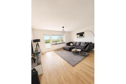 Renovierte 3 Zimmer Wohnung, 77qm, mit Balkon und Tiefgarage - Nürnberg Gebersdorf