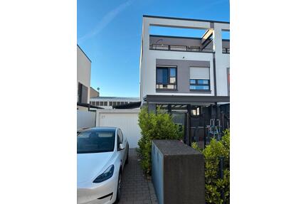 Reihenendhaus mit Garage+PV+Wallbox+Überdachungen u.v.m. - Maintal