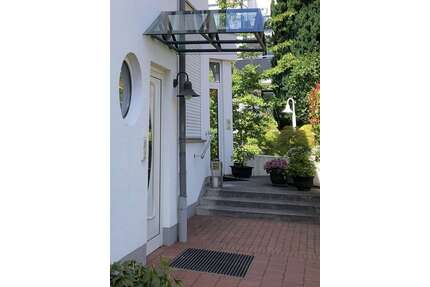 Wohnung zum Mieten in Bad Homburg v.d.H. 2.200,00 € 150 m²