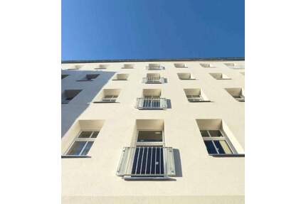 2 Room Apartment | Erstbezug nach Sanierung | New-Build Standard in an Energy-Efficient Building - Berlin Wedding