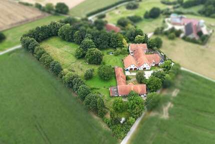 Haus zum Kaufen in Borgholzhausen 986.000,00 € 860.67 m²