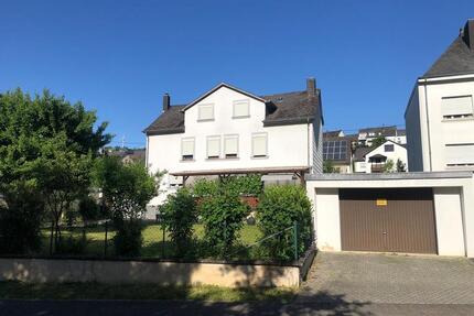 Einfamilienhaus mit unverbaubarem Blick in Waldrach