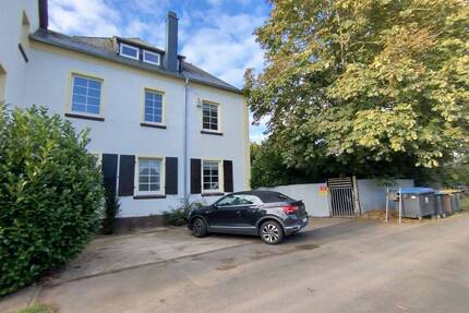 Großzügiger Landsitz mit vielen Möglichkeiten in Fast-Alleinlage Nähe Treis-Karden!