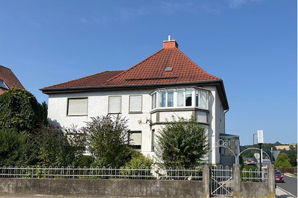 ++++ Kaufpreissenkung++++ Ein-Zweifamilienwohnhaus, Garagen, schöner großer Garten - Wehretal Reichensachsen