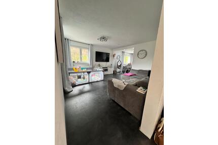 Wunderschönes Einfamilienhaus mit großer Garage - Schramberg