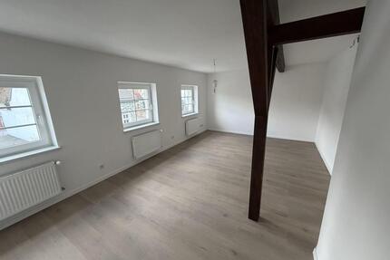 Schöne 3-Raum Dachgeschosswohnung mit zwei Keller und einem Stellplätzen im Herzen von Eberswalde