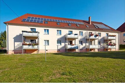 Im Grünen wohnen! - 415,00&nbsp;EUR Kaltmiete, ca.&nbsp; 46,00&nbsp;m&sup2; in Halle (Saale) (PLZ: 06118) Frohe Zukunft