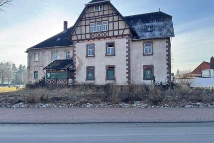 Herrenhaus mit weiteren Grundstücken zur Projektentwicklung - Waldeck Höringhausen