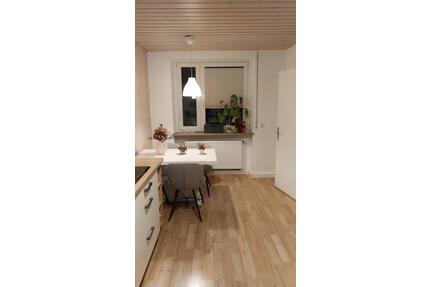 Helle moderne 3 Zimmer Wohnung in Ettlingen- Spessart