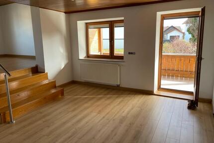 Wohnung zu vermieten - 720,00&nbsp;EUR Kaltmiete, ca.&nbsp; 90,00&nbsp;m&sup2; in Deggendorf (PLZ: 94469)