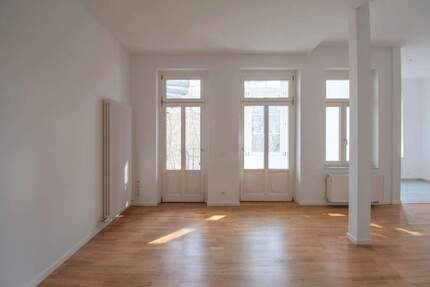 ERSTBEZUG IM WALDSTRASSENVIERTEL | Sanierte 2-Raum-Wohnung mit Wintergarten und edler Ausstattung - Leipzig Zentrum-Nordwest