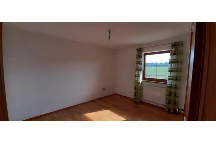 Großzügige Wohnung - 1.000,00&nbsp;EUR Kaltmiete, ca.&nbsp; 130,00&nbsp;m&sup2; in Perach (PLZ: 84567)