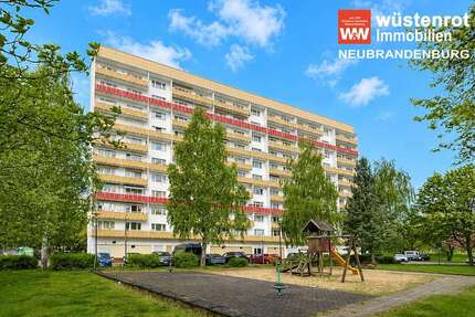 Wohnung zum Mieten in Neubrandenburg 420,00 € 53 m²