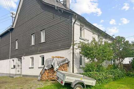 Haus zum Kaufen in Hilchenbach 105.000,00 € 100 m²