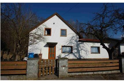 Einfamilienhaus in ruhiger Lage - Neukirchen