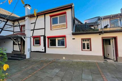 Haus zur Miete Mietwohnung 4 Zimmer Hof Garten 2 Stellplätze - Bad Münstereifel