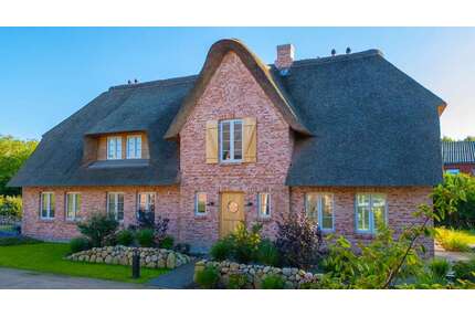 Haus zum Kaufen in Alkersum 1.400.000,00 € 181.04 m²