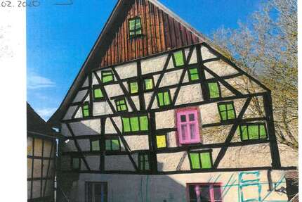 Haus zum Kaufen in Lengfeld 80.000,00 € 330 m²