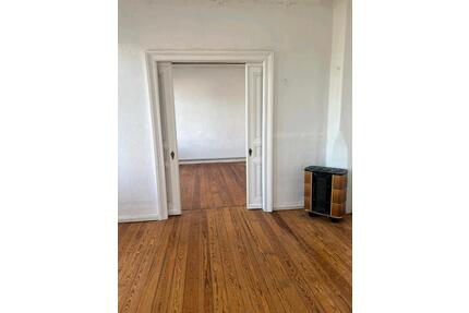 große 6-Zimmer-Altbauwohnung - WG geeignet - Hameln