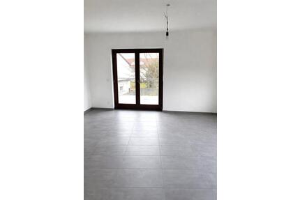 Kernsanierte 4-ZKB, Kamin, neue Küche, Balkon & Garage, Amöneburg