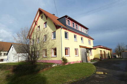 Üppiges Wohnraumangebot auf riesigem Grundstück! - Geislingen an der Steige Waldhausen