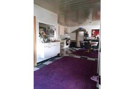 2 Familien Haus zu verkaufen - 380.000,00&nbsp;EUR Kaufpreis, ca.&nbsp; 118,00&nbsp;m&sup2; in Gosheim (PLZ: 78559)