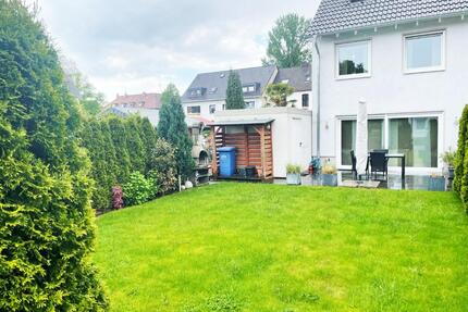 Moderne 5-Zimmer DHH mit Garten, Garage & Fußbodenheizung Essen