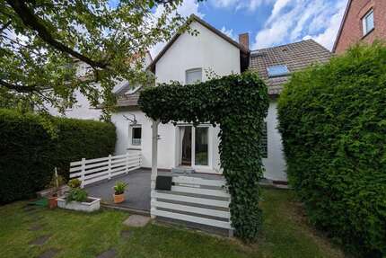 Haus zum Kaufen in Habichtswald 199.000,00 € 130 m²