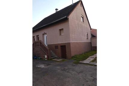 Haus zum verkaufen - 190.000,00&nbsp;EUR Kaufpreis, ca.&nbsp; 96,00&nbsp;m&sup2; in Buchen (Odenwald) (PLZ: 74722)