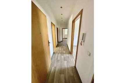 Wohnung zum Mieten in Schwarzheide 522,76 € 74.68 m²