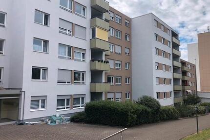 130 qm große 4 ZKB Wohnung Balkon & Gäste WC & Abstellraum & Aufzug in Kassel am Klinikum, nähe Uni ( KS-MBS50a-2-4 )
