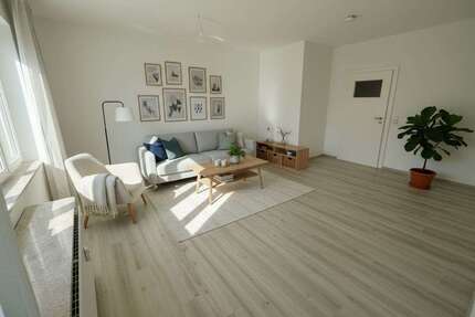 Wohnung zum Mieten in Glauchau 470,00 € 75.16 m²