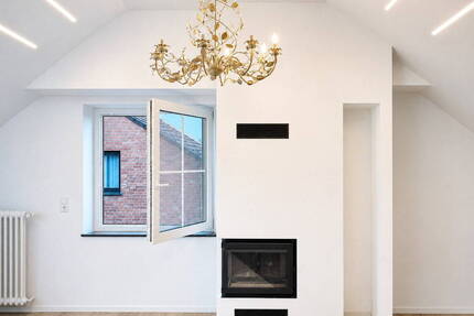 Exklusives 3-Familienhaus mit Luxus-Erdgeschosswohnung, Wintergarten & 2 Garagen in Korschenbroich