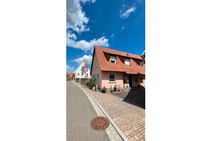 Zentrumsnahe 2 Zimmer Wohnung im Erdgeschoss - Röttingen