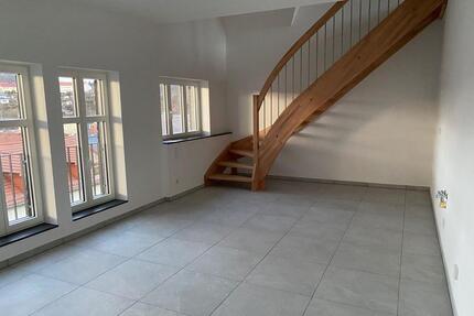 Traumwohnung mit Aufzug! 6 Zimmer Wohnung mit 2 Bäder, große Wohnküche, 5 Zimmer, AK, Dachterrasse! #DD81 - Freital