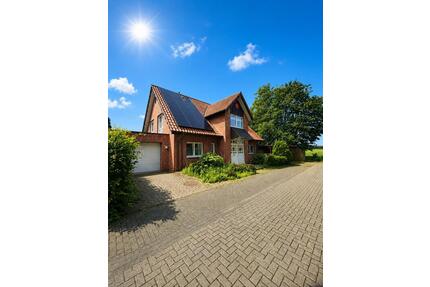 Familienhaus mit PV Anlage, Garten und Wohnkeller - Saerbeck