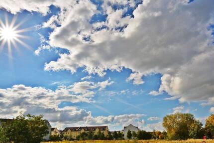 Charmante Maisonette-Wohnung mit Balkon und Tiefgaragen-Stellplatz - Leipzig Lindenthal