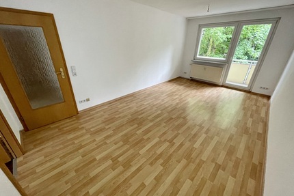 4 Raum Whg. mit Balkon, Bad mit Wanne in Gera - Langenberg!