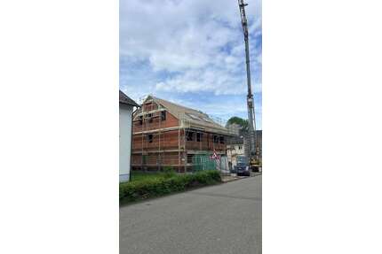 Haus zum Kaufen in Obersulm 649.000,00 € 129.95 m²