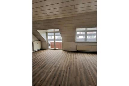 Neu renovierte Mansardenwohnung - Limburg an der Lahn