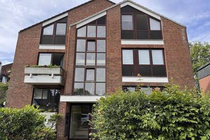 Attraktive 2-Zimmer-Wohnung mit Südbalkon und TG-Stellplatz in ruhiger u. zentraler Wohnlage - Großhansdorf