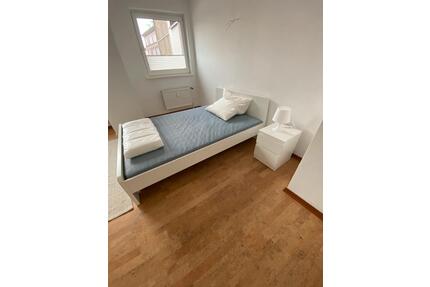 Möbliertes Zimmer - 1A LAGE - 319,00&nbsp;EUR Kaltmiete, ca.&nbsp; 20,00&nbsp;m&sup2; in Schleswig (PLZ: 24837)